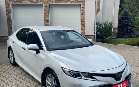 Toyota Camry, 2021 год, 3 200 000 рублей, 3 фотография