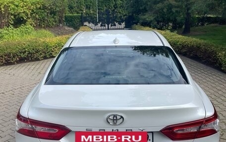 Toyota Camry, 2021 год, 3 200 000 рублей, 5 фотография