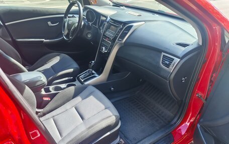 Hyundai i30 II рестайлинг, 2013 год, 1 000 000 рублей, 10 фотография