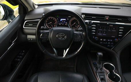 Toyota Camry, 2021 год, 2 699 000 рублей, 12 фотография