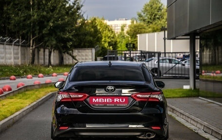 Toyota Camry, 2021 год, 2 699 000 рублей, 7 фотография