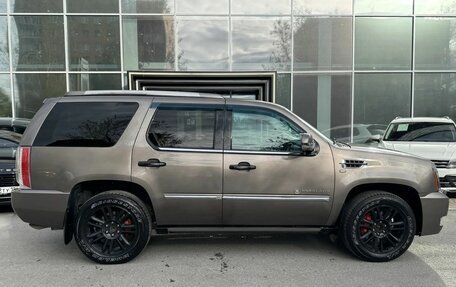 Cadillac Escalade III, 2013 год, 1 899 000 рублей, 3 фотография