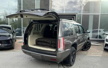 Cadillac Escalade III, 2013 год, 1 899 000 рублей, 9 фотография