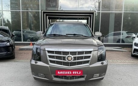 Cadillac Escalade III, 2013 год, 1 899 000 рублей, 2 фотография