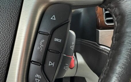 Cadillac Escalade III, 2013 год, 1 899 000 рублей, 19 фотография