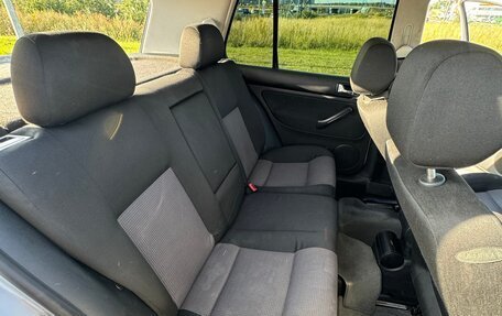 Volkswagen Golf IV, 2003 год, 400 000 рублей, 7 фотография