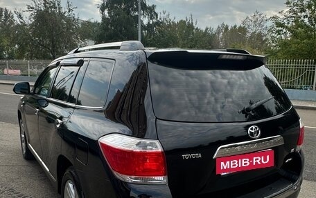 Toyota Highlander III, 2011 год, 1 790 000 рублей, 4 фотография