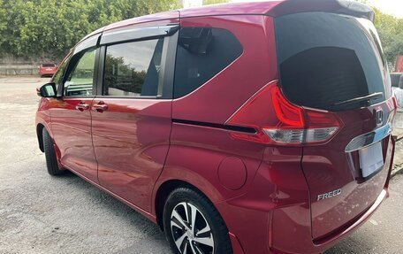 Honda Freed II, 2018 год, 1 580 000 рублей, 7 фотография