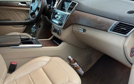 Mercedes-Benz GL-Класс, 2015 год, 3 600 000 рублей, 20 фотография