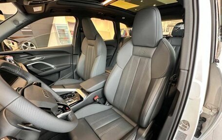 Audi Q5, 2026 год, 8 300 000 рублей, 6 фотография