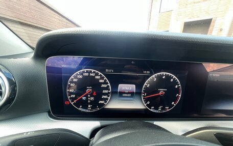 Mercedes-Benz E-Класс, 2017 год, 3 100 000 рублей, 8 фотография