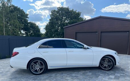 Mercedes-Benz E-Класс, 2017 год, 3 100 000 рублей, 3 фотография