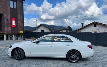 Mercedes-Benz E-Класс, 2017 год, 3 100 000 рублей, 4 фотография