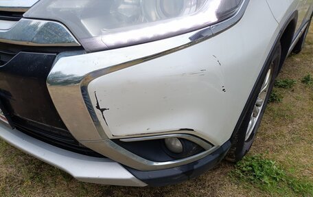 Mitsubishi Outlander III рестайлинг 3, 2016 год, 1 460 000 рублей, 12 фотография
