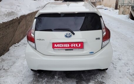 Toyota Aqua I, 2016 год, 1 120 000 рублей, 10 фотография