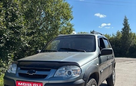 Chevrolet Niva I рестайлинг, 2013 год, 490 000 рублей, 2 фотография
