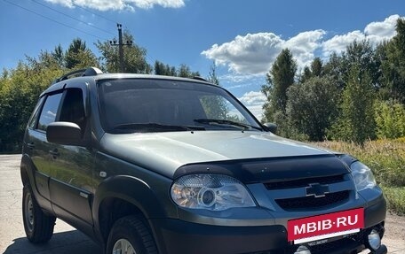 Chevrolet Niva I рестайлинг, 2013 год, 490 000 рублей, 3 фотография