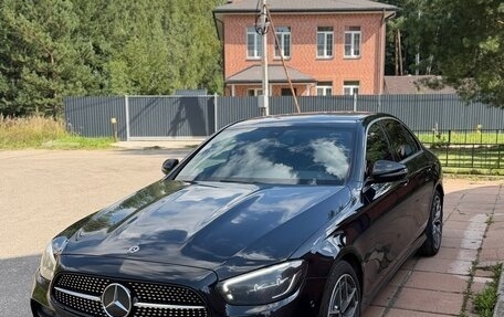 Mercedes-Benz E-Класс, 2020 год, 4 200 000 рублей, 5 фотография