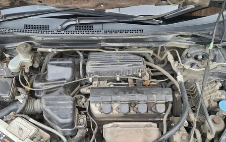 Honda Stream I рестайлинг, 2001 год, 470 000 рублей, 6 фотография