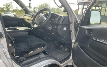 Toyota HiAce H200, 2018 год, 3 799 000 рублей, 3 фотография