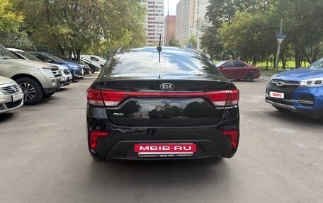 KIA Rio IV, 2018 год, 1 390 000 рублей, 3 фотография