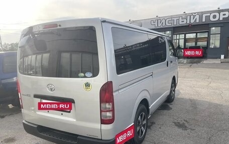 Toyota HiAce H200, 2018 год, 3 799 000 рублей, 6 фотография