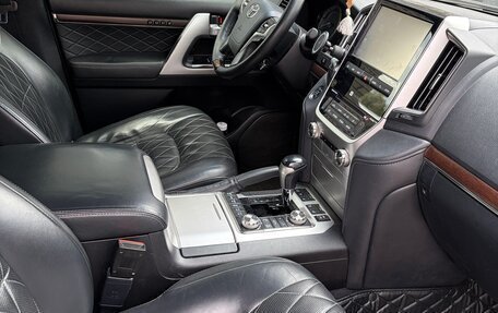 Toyota Land Cruiser 200, 2016 год, 5 900 000 рублей, 8 фотография
