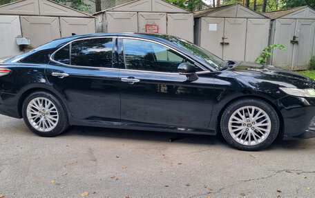 Toyota Camry, 2018 год, 3 050 000 рублей, 5 фотография