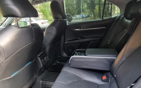 Toyota Camry, 2018 год, 3 050 000 рублей, 24 фотография