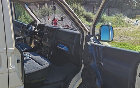 Volkswagen Transporter T4, 2001 год, 870 000 рублей, 10 фотография