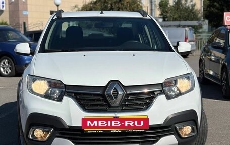 Renault Logan II, 2021 год, 1 260 000 рублей, 2 фотография