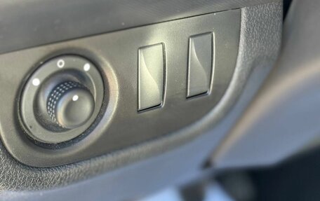 Renault Logan II, 2021 год, 1 260 000 рублей, 19 фотография
