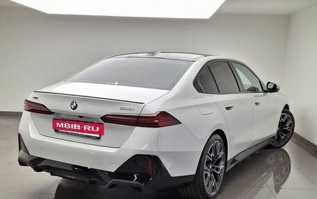 BMW 5 серия, 2025 год, 9 450 000 рублей, 3 фотография