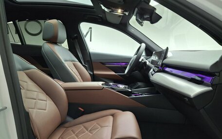 BMW 5 серия, 2025 год, 9 450 000 рублей, 6 фотография