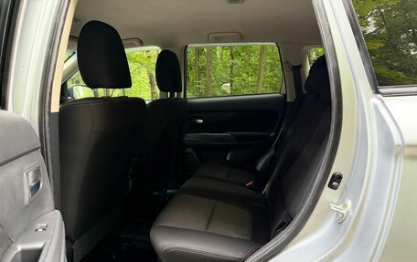 Mitsubishi Outlander III рестайлинг 3, 2018 год, 1 500 000 рублей, 8 фотография