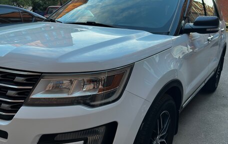 Ford Explorer VI, 2017 год, 2 590 000 рублей, 4 фотография