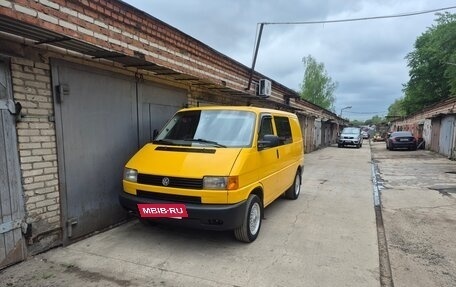 Volkswagen Transporter T4, 1998 год, 1 000 000 рублей, 2 фотография