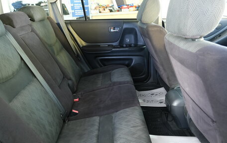Toyota Kluger I, 2001 год, 939 000 рублей, 20 фотография