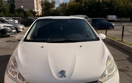 Peugeot 208 II, 2013 год, 624 000 рублей, 1 фотография