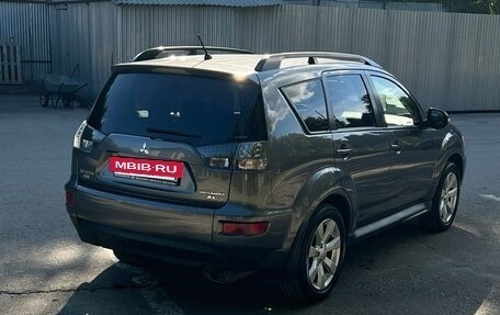Mitsubishi Outlander III рестайлинг 3, 2011 год, 890 000 рублей, 7 фотография
