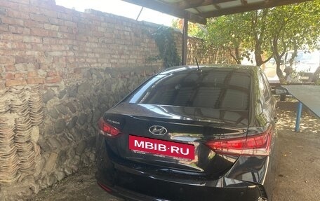 Hyundai Solaris II рестайлинг, 2021 год, 1 760 000 рублей, 6 фотография