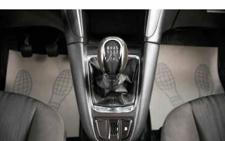 Opel Zafira C рестайлинг, 2013 год, 899 000 рублей, 17 фотография