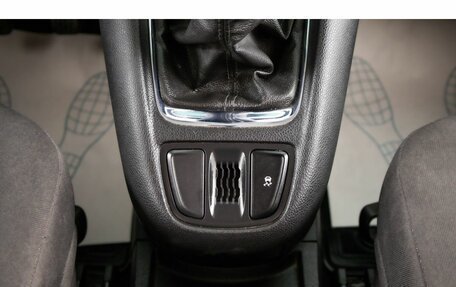 Opel Zafira C рестайлинг, 2013 год, 899 000 рублей, 18 фотография