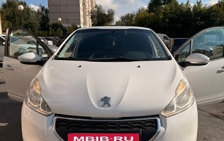 Peugeot 208 II, 2013 год, 624 000 рублей, 8 фотография