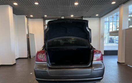 Toyota Avensis III рестайлинг, 2008 год, 715 000 рублей, 34 фотография