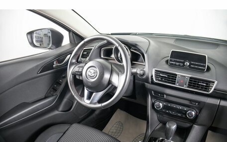 Mazda 3, 2015 год, 2 349 000 рублей, 11 фотография