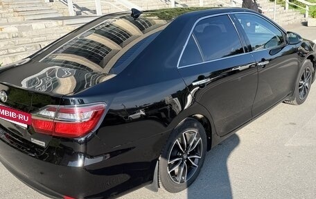 Toyota Camry, 2017 год, 2 900 000 рублей, 2 фотография