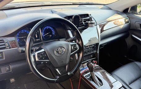 Toyota Camry, 2017 год, 2 900 000 рублей, 12 фотография