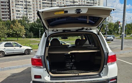 Toyota Highlander III, 2012 год, 2 200 000 рублей, 8 фотография