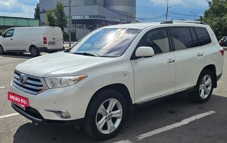 Toyota Highlander III, 2012 год, 2 200 000 рублей, 12 фотография